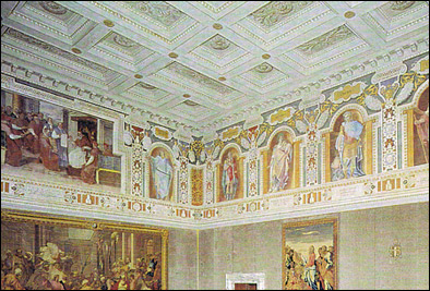 Restauro di soffitto a cassettoni decorato a tempera e oro della Sala degli Imperatori del Palazzo Lateranense a Roma.